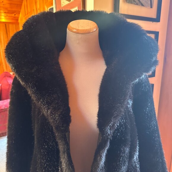 HILLMOOR ROYAL MINK Vintage Brown Faux Fur Coat – L/XL $8.00 - Picture 4 of 9